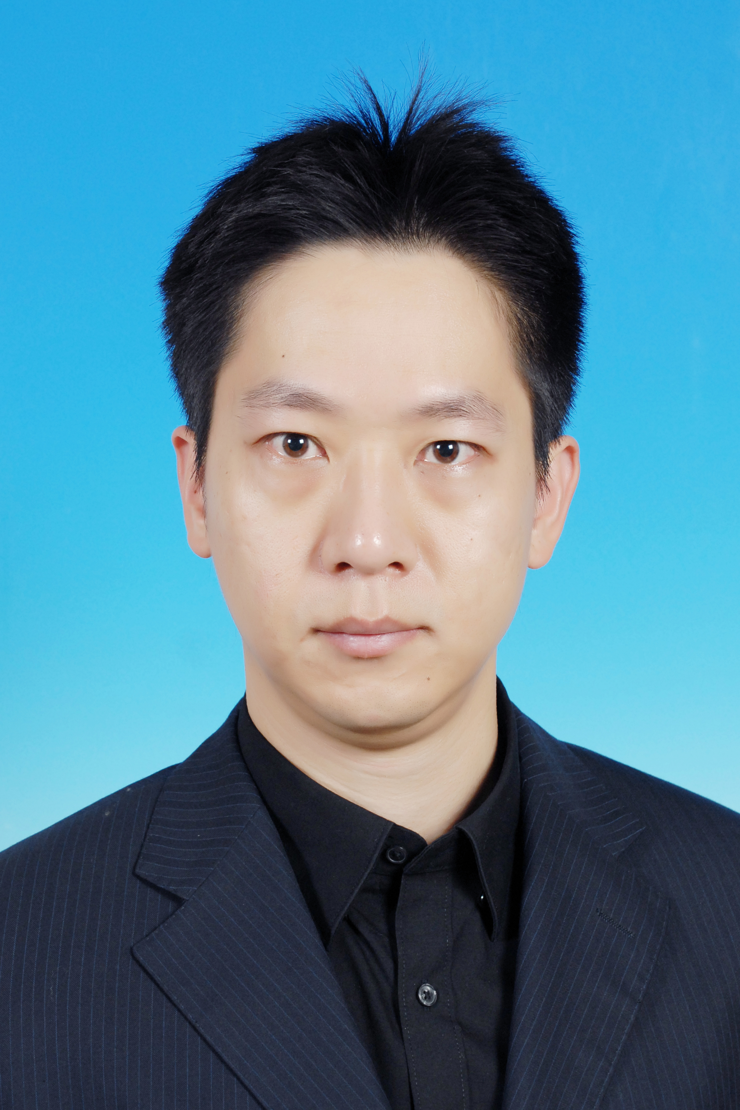 陈经纬